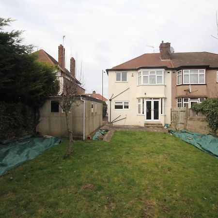 Kenton House Villa Harrow Luaran gambar