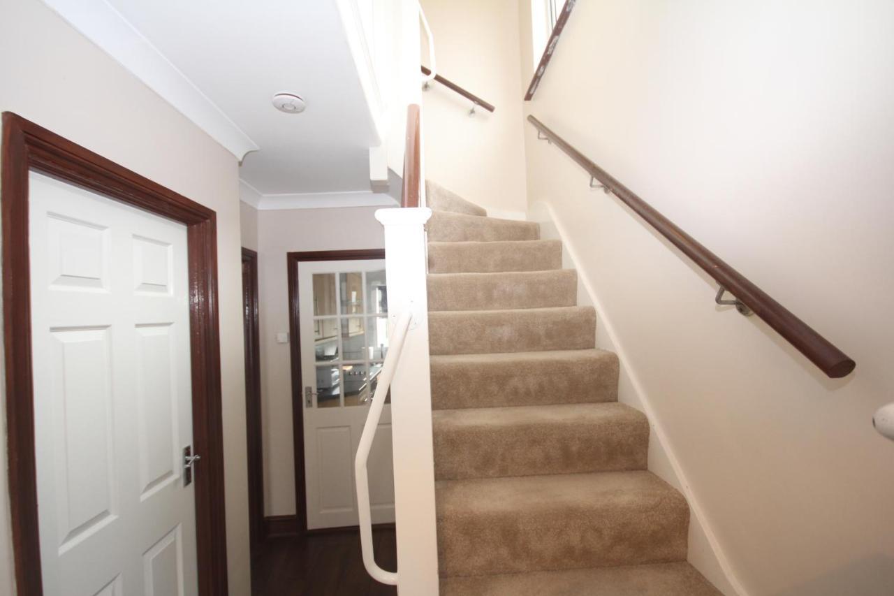 Kenton House Villa Harrow Luaran gambar