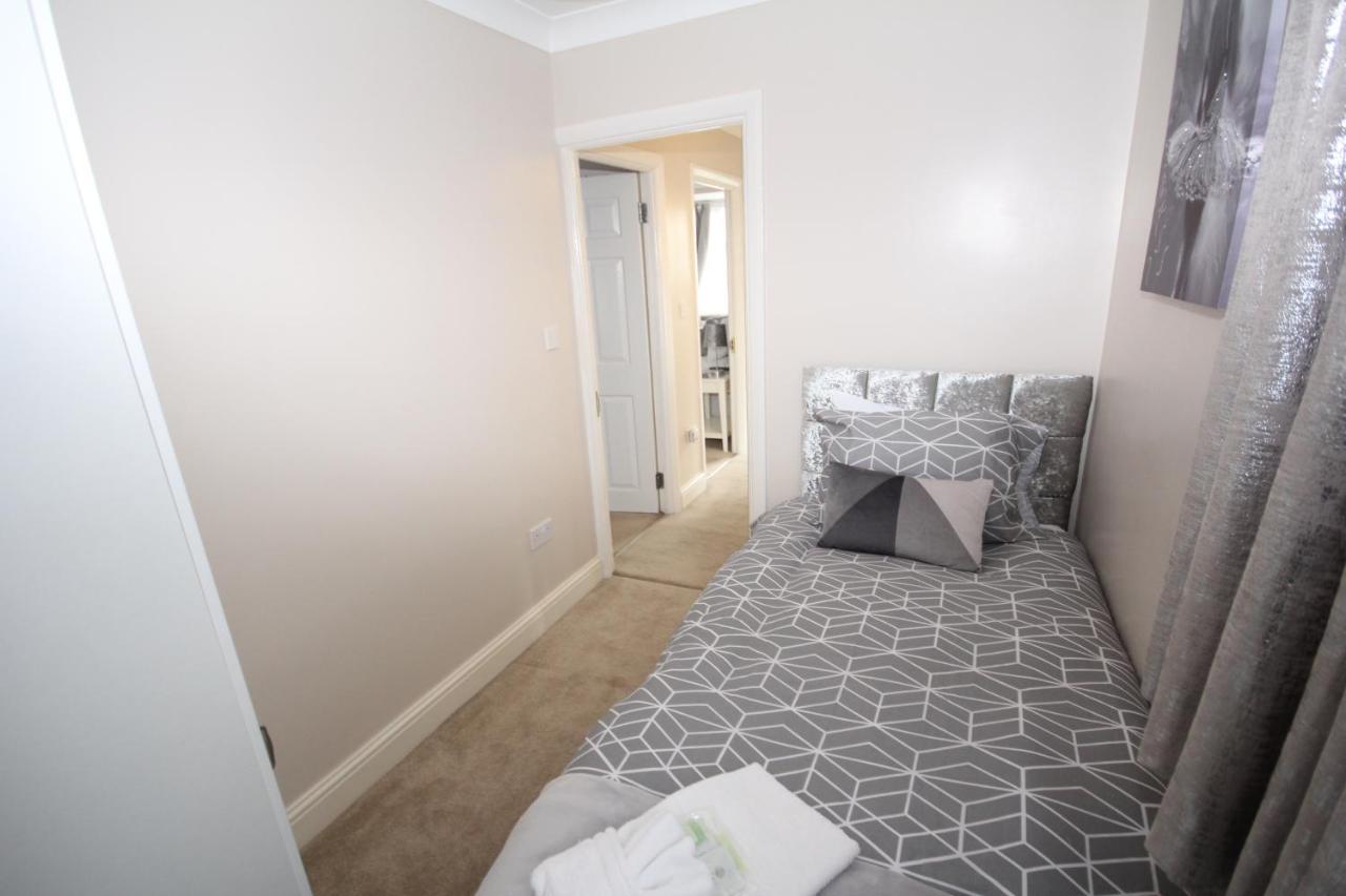 Kenton House Villa Harrow Luaran gambar